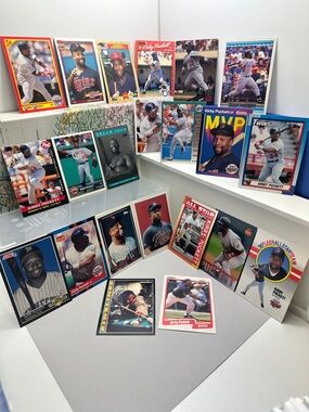 Kirby Puckett Twins vintage lot of 22